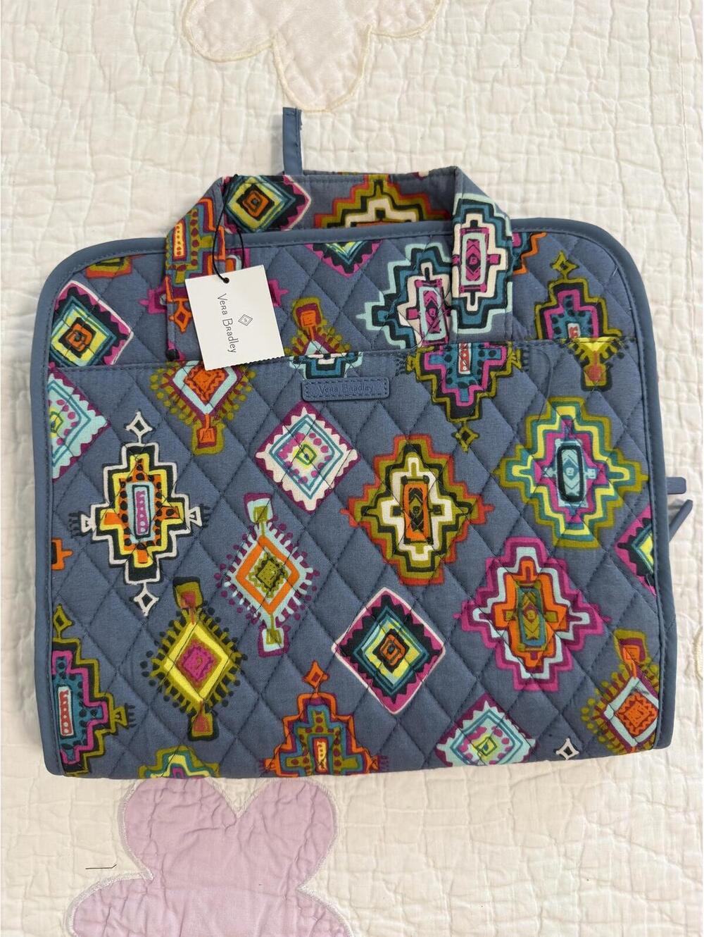 Vera Bradley Painted Medallions Hanging Travel Organizer NWT Quilted